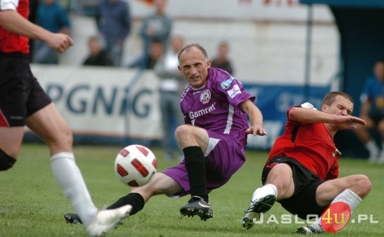Czarni pokonali Nową Dębę-fot.Marek Dybaś