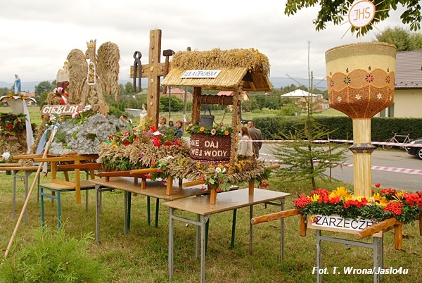 Dożynki Dębowiec Zarzecze 14.09.2008 - Fot. Tomasz Wrona