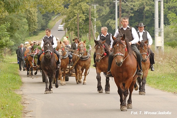 Dożynki Dębowiec Zarzecze 14.09.2008 - Fot. Tomasz Wrona
