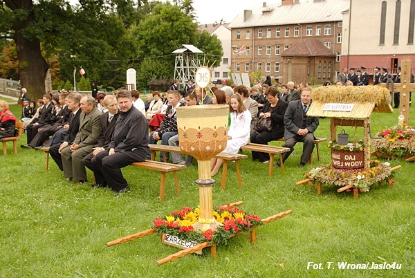 Dożynki Dębowiec Zarzecze 14.09.2008 - Fot. Tomasz Wrona