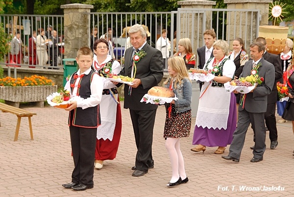 Dożynki Dębowiec Zarzecze 14.09.2008 - Fot. Tomasz Wrona