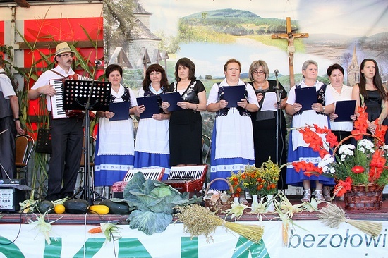 Dożynki w Łazach Dębowieckich fot. Włodzimierz Rzońca