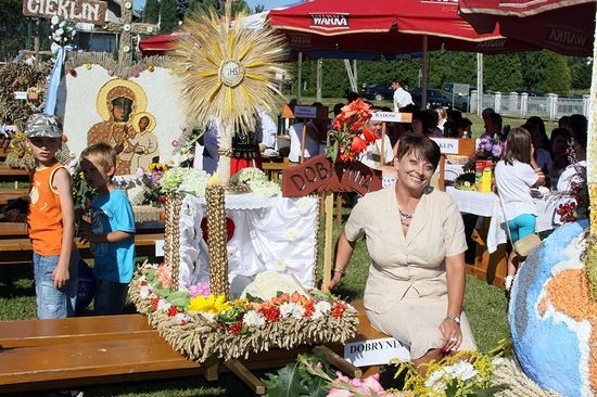 Dożynki w Łazach Dębowieckich fot. Włodzimierz Rzońca