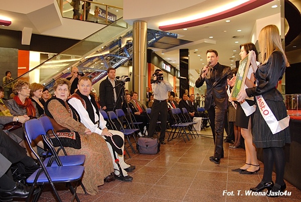 Galeria Jasło - 22.10.2008 - Aukcja dla Oli Kuczmy - Fot. T. Wrona