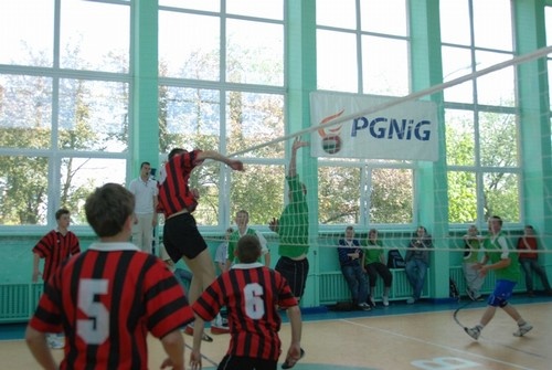 III Turniej Piłki Siatkowej w ZSB