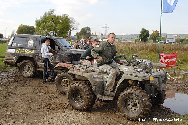 IV Piknik samochodów terenowych 4x4 i quadów 28.09.2008 - Fot. Tomasz Wrona