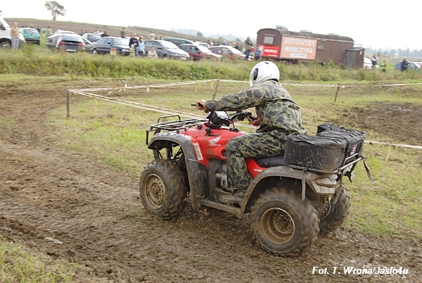 IV Piknik samochodów terenowych 4x4 i quadów 28.09.2008 - Fot. Tomasz Wrona
