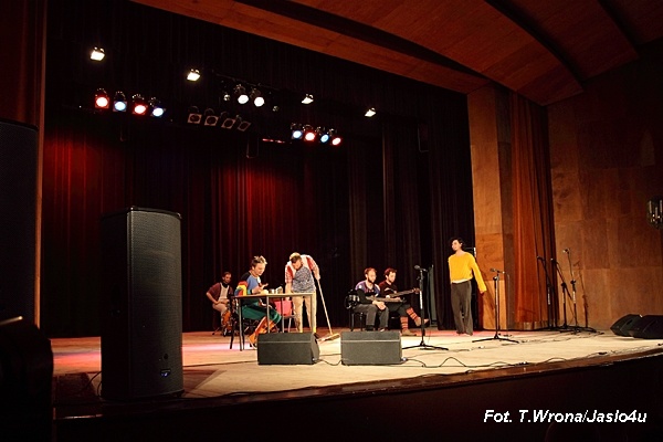 Kabaret Łowcy B w JKD-u