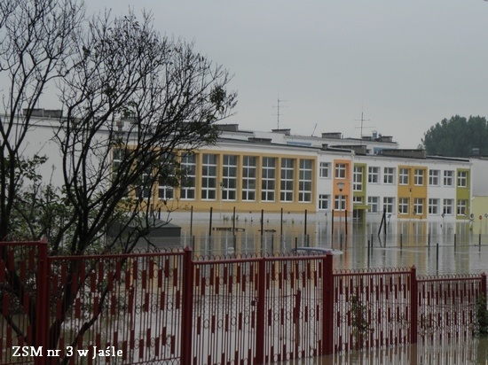 Likwidacja skutków powodzi w jasielskich szkołach