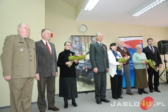 Medale "Za Zasługi dla Obronności Kraju"