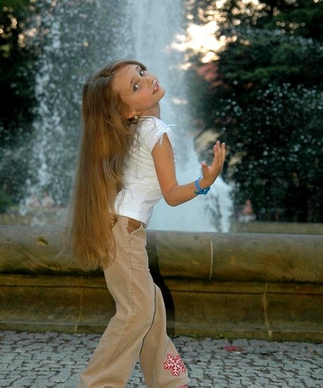 Mini-e-miss października 2011