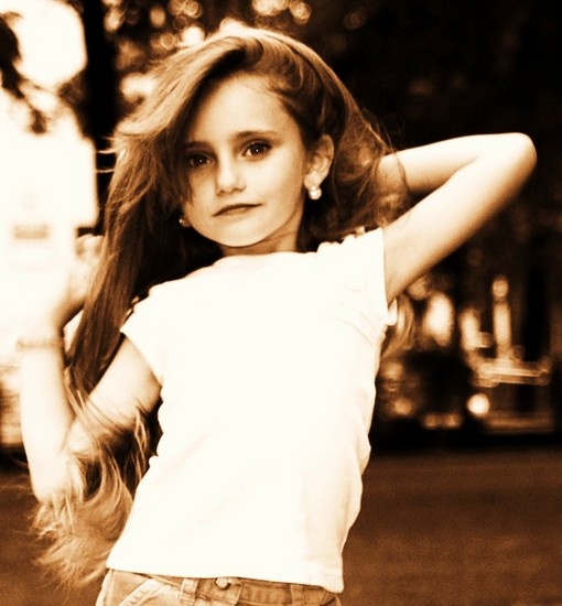 Mini-e-miss października 2011