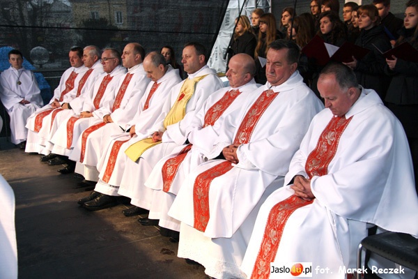 Msza w intencji tragicznie zmarłych pod Smoleńskiem