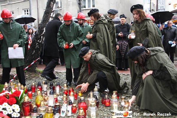 Msza w intencji tragicznie zmarłych pod Smoleńskiem
