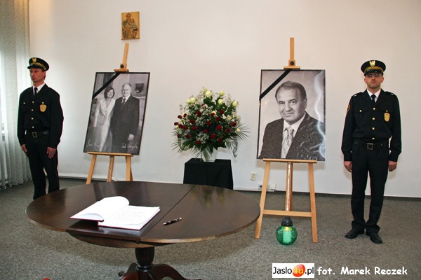 Msza w intencji tragicznie zmarłych pod Smoleńskiem