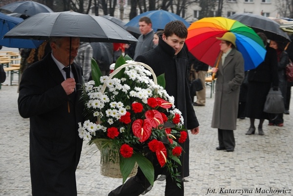 Msza w intencji tragicznie zmarłych pod Smoleńskiem