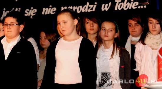 Noworoczny Dar 2012. Występy w ZSM nr 3 w Jaśle fot. Ilona Czarnecka