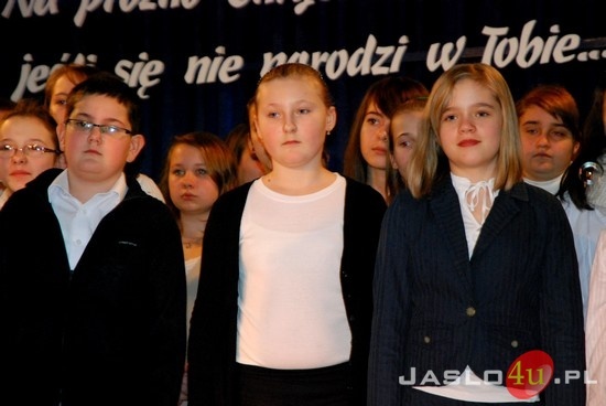 Noworoczny Dar 2012. Występy w ZSM nr 3 w Jaśle fot. Ilona Czarnecka