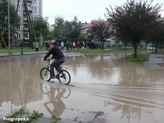 Obrazy po powodzi - Fot. Czytelnicy J4U NOWE ZDJĘCIA!