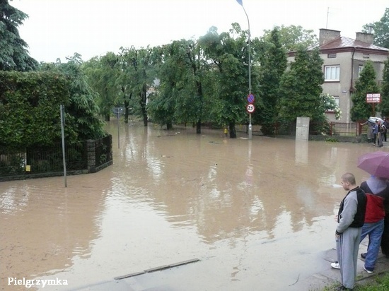 Obrazy po powodzi - Fot. Czytelnicy J4U NOWE ZDJĘCIA!