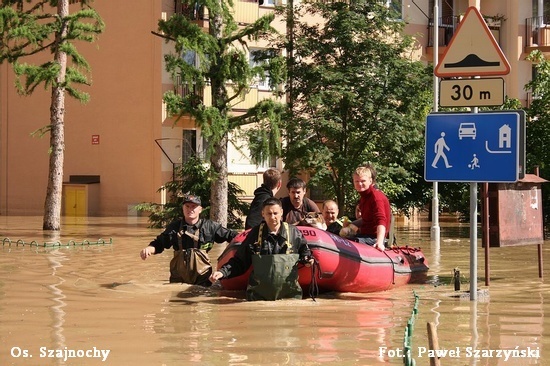 Os. Szajnochy po powodzi - Fot. P. Szarzyński
