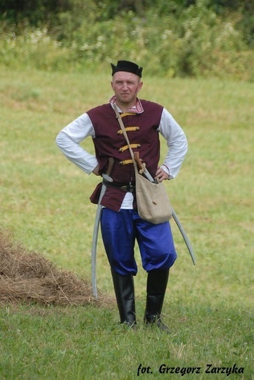 Parada historyczna w Krempnej