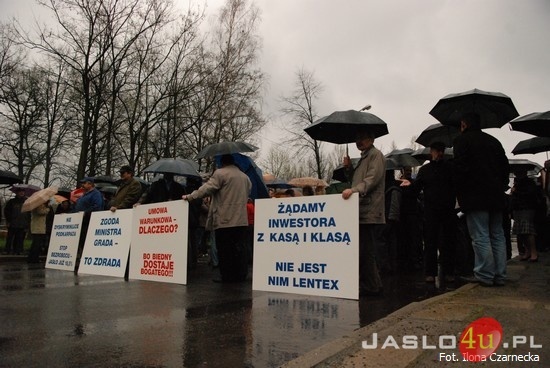Pikieta pracowników Gamratu