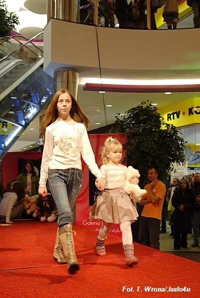 Pokaz mody - Galeria Jasło - T. Wrona