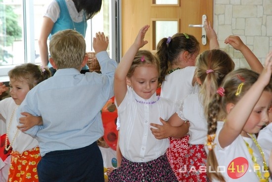 Przedszkolaki kochają mamę i tatę