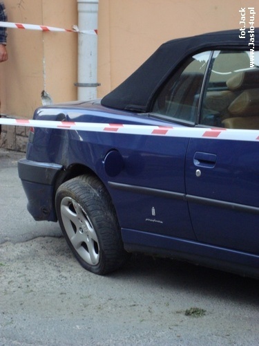 Ściął latarnię i potrącił kobietę