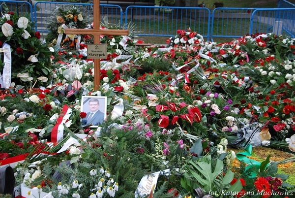 Sejm i Senat RP, cmentarz na Powązkach w Warszawie - 23.04.10