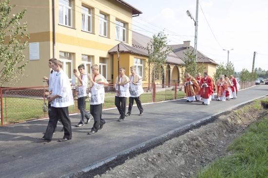 Święty Maksymilian Kolbe patronem szkoły we Wróblowej