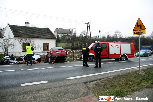 Tragiczny wypadek na ul. Krakowskiej. Trzy osoby nie żyją