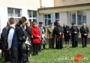 Uroczystość Zasadzenia Dębu Pamięci przy Szkole Podstawowej nr 4 w Jaśle