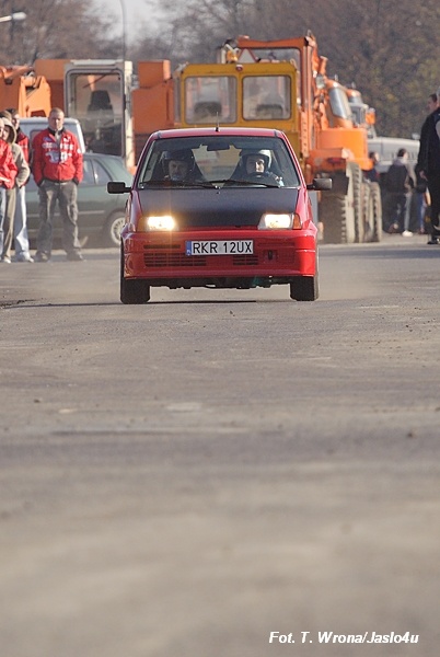 VIII Jasielski Samochodowy Rajd Niepodległości - Fot. T. Wrona