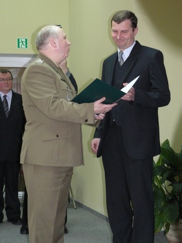 W podziękowaniu za wzorową służbę