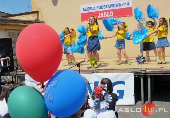 Wielki festyn w SP 4 - fot. Marek Dybaś