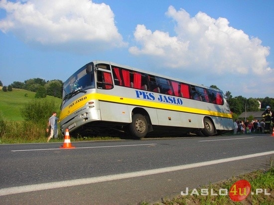 Wypadek autobusu w Kluczowej