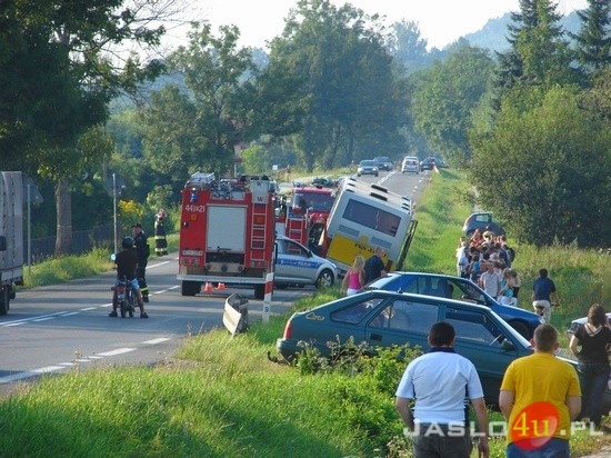 Wypadek autobusu w Kluczowej