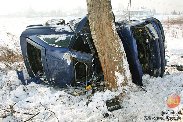 Wypadek w Szebniach 04.12.2010