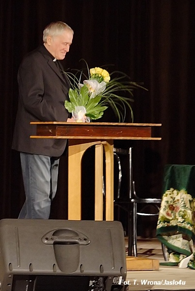 Z obłoków na ziemię - Jan Nowicki w JDK 18.10.2008 - Fot. Tomasz Wrona