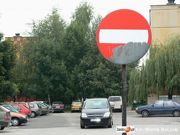 Znaki drogowe w Jaśle