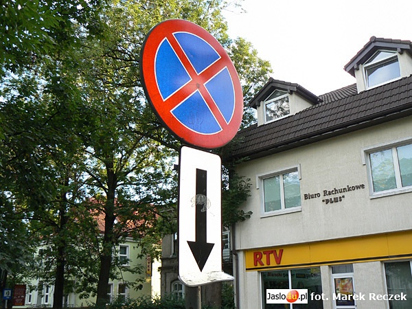 Znaki drogowe w Jaśle