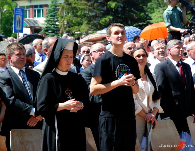 Dębowiec z Bazyliką Mniejszą NMP z La Salette