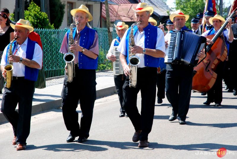 Dębowiec z Bazyliką Mniejszą NMP z La Salette
