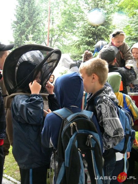 Inauguracja programu "Bezpieczne wakacje" w Zespole Szkół w Trzcinicy