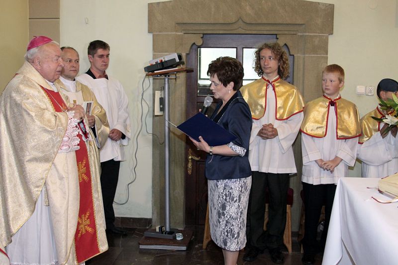 Nadanie imienia Szkoły Podstawowej w Cieklinie