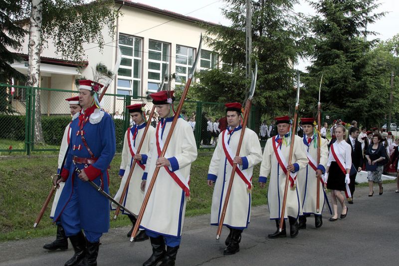 Nadanie imienia Szkoły Podstawowej w Cieklinie