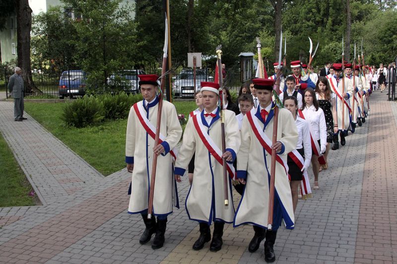 Nadanie imienia Szkoły Podstawowej w Cieklinie