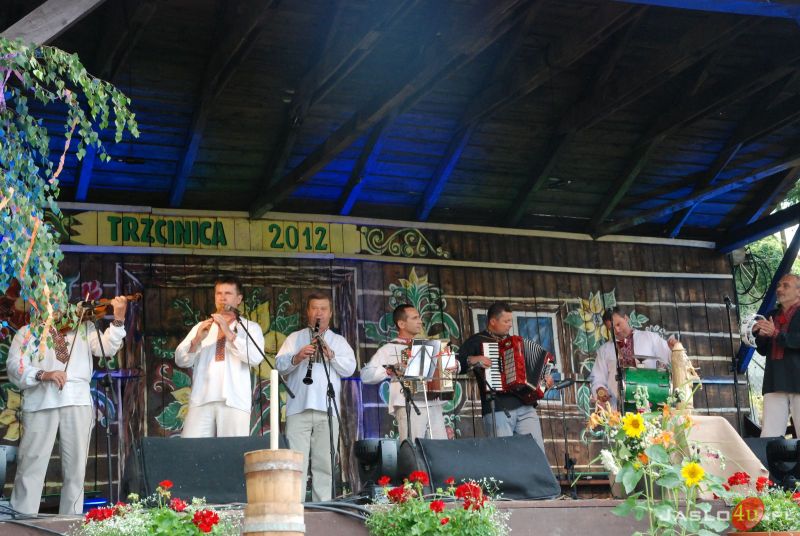 IX Międzynarodowy Festiwal Folkloru Karpat w Trzcinicy